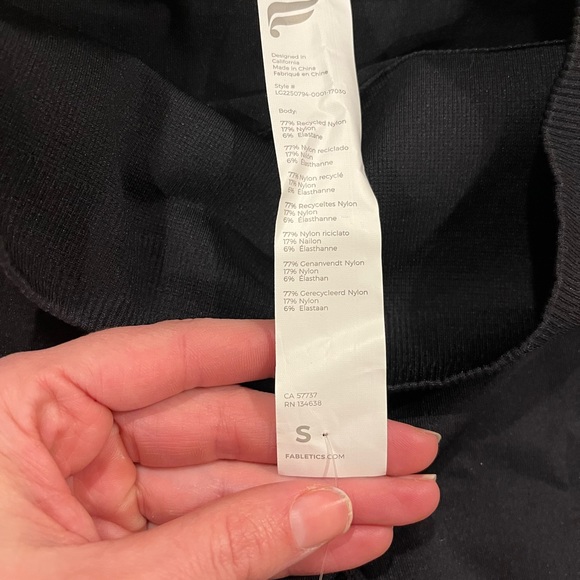 NWT Fabletics High-Waisted 7/8 leggings - Picture 5 of 5